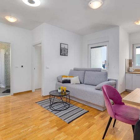 Apartment Roni + Besplatan Parking Задар Экстерьер фото