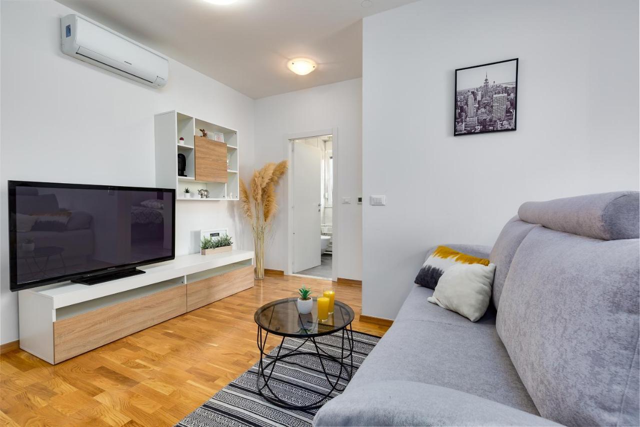 Apartment Roni + Besplatan Parking Задар Экстерьер фото