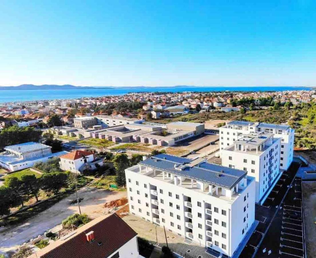 Apartment Roni + Besplatan Parking Задар Экстерьер фото